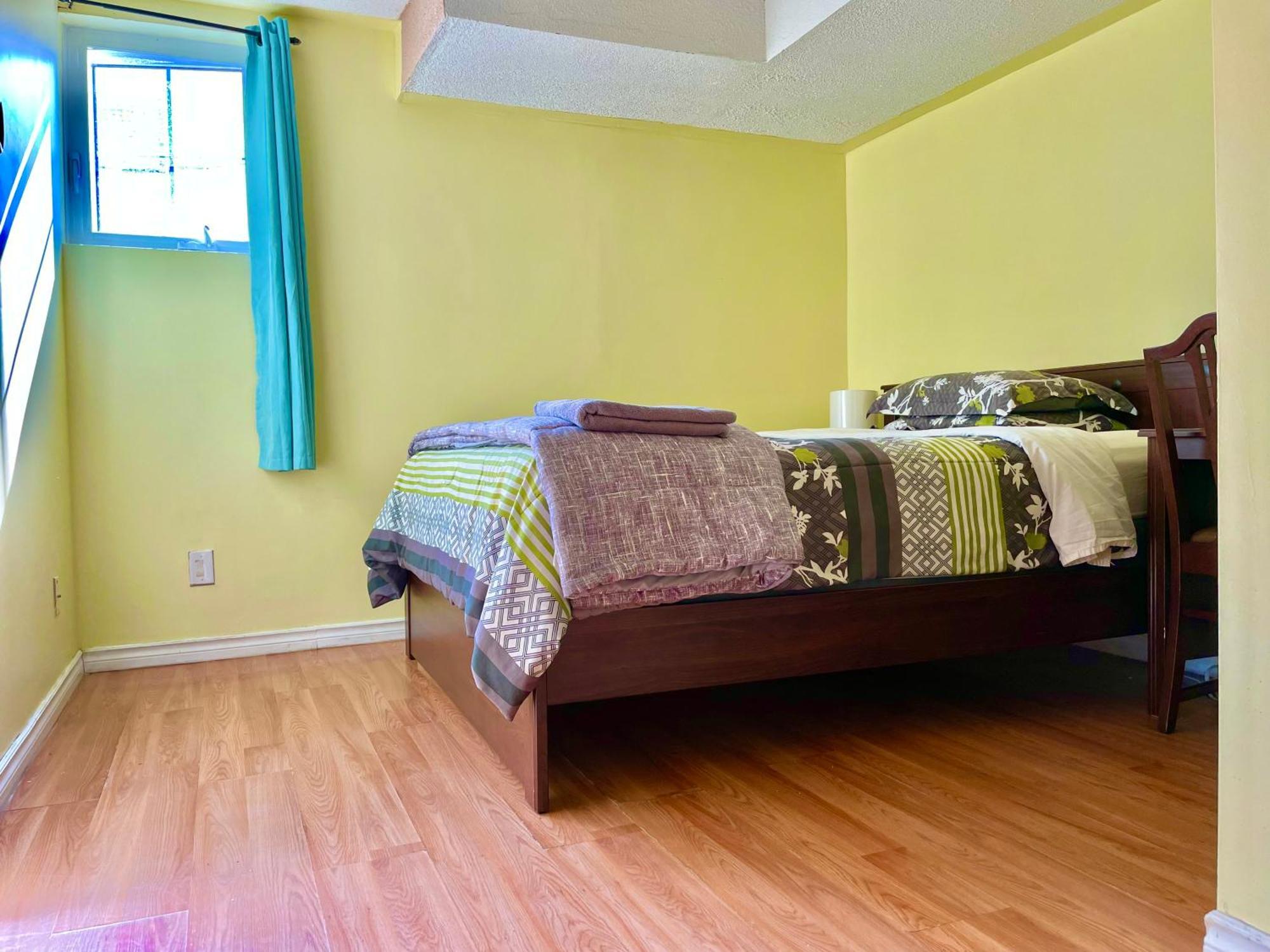 Nice Room At York University Toronto Extérieur photo